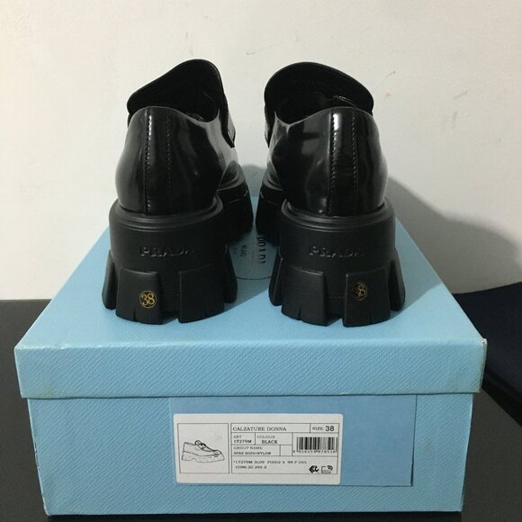 Prada Women's Black Loafers - Picture 4 of 5